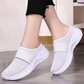 👟 LIMITED-TIME 50% RABATT! ✨ Orthopädische Damen-Slipper – Rutschfest, Atmungsaktiv, Leicht ✨