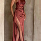👗 FLASH-RABATT 50% AUF DAS MAXIKLEID! ✨ Satin One-Shoulder-Kleid mit Schlitz & Drapierung – Elegant & Sinnlich