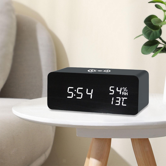 💎 50% RABATT! 💎 LED-Digitalwecker mit Kabelloser Ladestation – Zeigt Temperatur & Luftfeuchtigkeit, Schallaktiviert & Modernes Design 🔥⏰