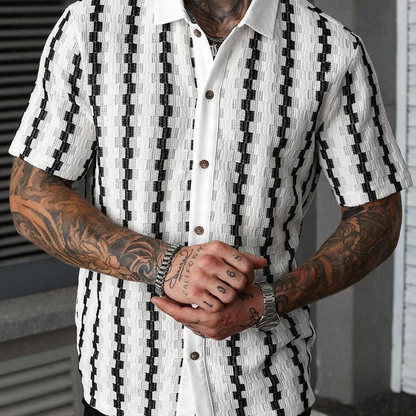 👔 LIMITED-TIME 50% RABATT! ✨ Retro-Geo-Strick-Shirt für Herren – Kurzarm, Atmungsaktiv, Kontrastkragen 🍂